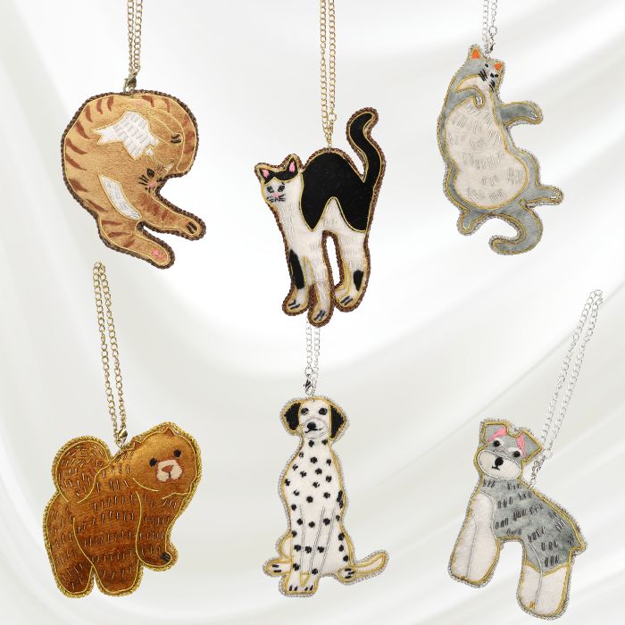 「フレンズヒル」 ザリ刺繍 キーチャーム